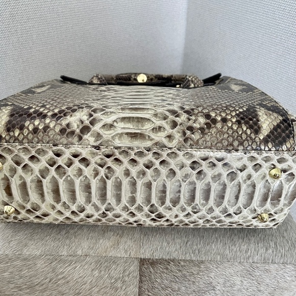 SNAKE SKIN- PHYTON ITALIAN HANDBAG NEW - Picture 3 of 16